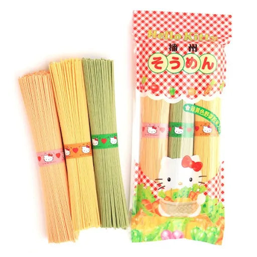 Kanesu Hello Kitty Noodles with Three Colors of Vegetables 300g